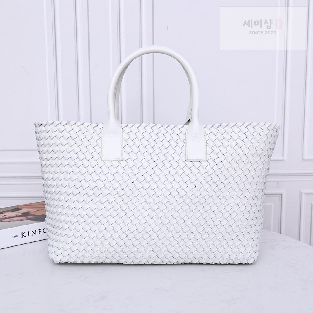 Bottega Veneta Bottega Veneta Cava Medium Bag 12번 이미지