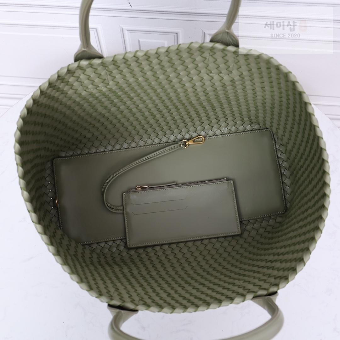 Bottega Veneta Bottega Veneta Cava Medium Bag 31번 이미지