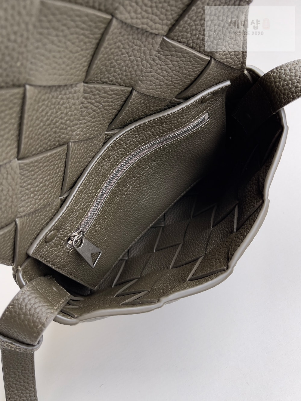 Bottega Veneta Bottega Veneta Diago Strap Bag 5번 이미지