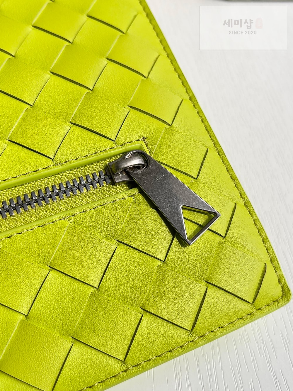 Bottega Veneta Bottega Veneta Intrecciato Document Case With Wristlet Bag 3번 이미지