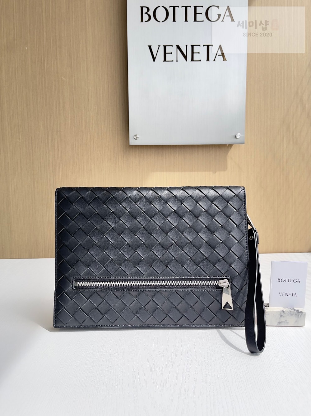Bottega Veneta Bottega Veneta Intrecciato Document Case With Wristlet Bag 1번 이미지