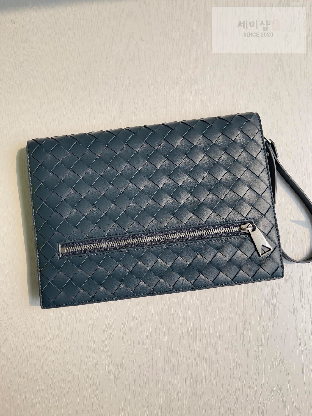 Bottega Veneta Bottega Veneta Intrecciato Document Case With Wristlet Bag 3번 이미지