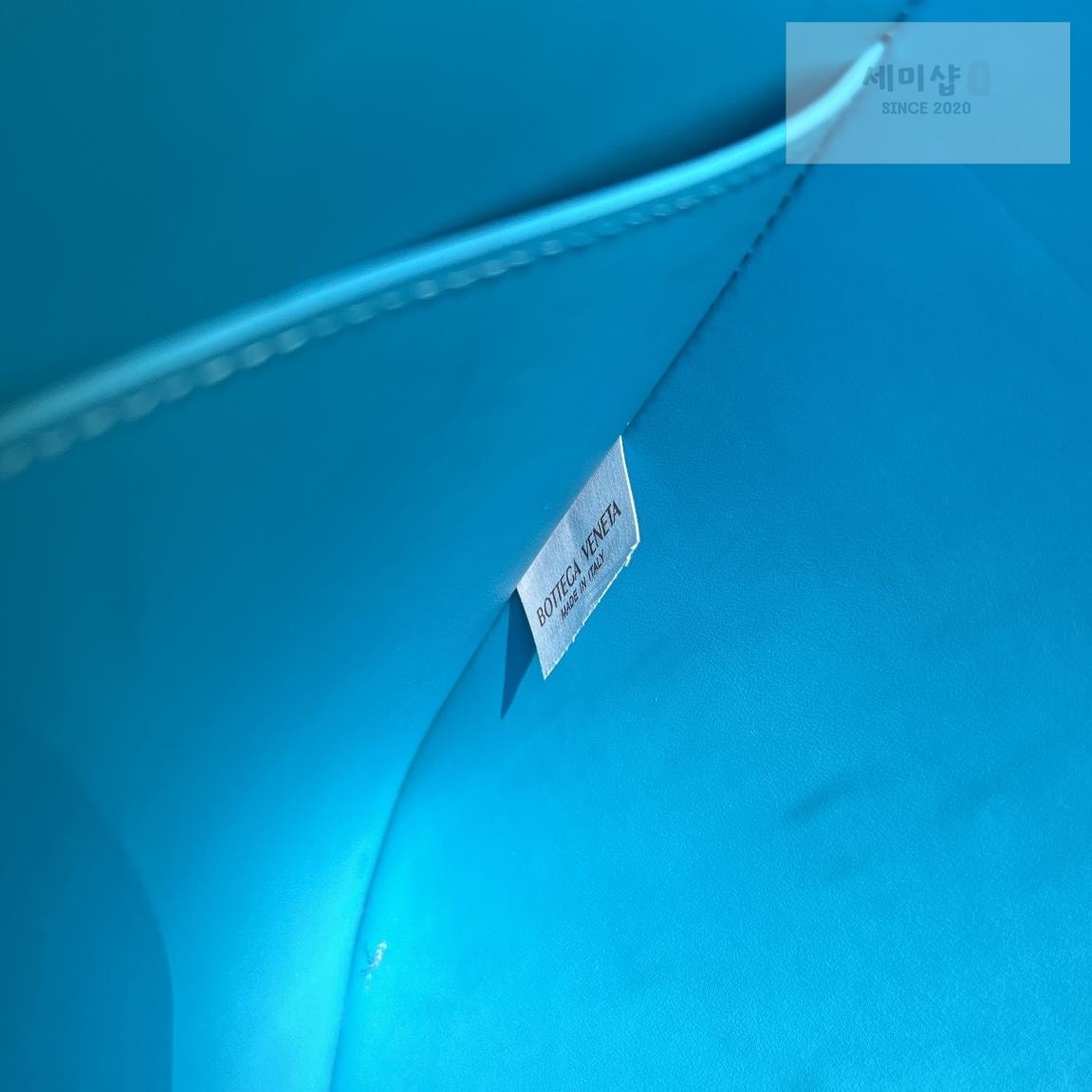 Bottega Veneta Bottega Veneta Intrecciato Half Zip Pouch Bag 23번 이미지