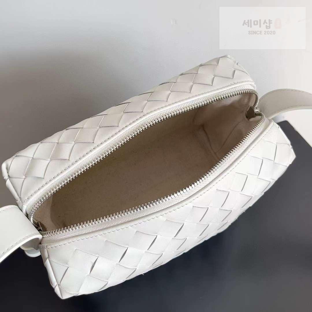 Bottega Veneta Bottega Veneta Intrecciato Loop Camera Bag 7번 이미지