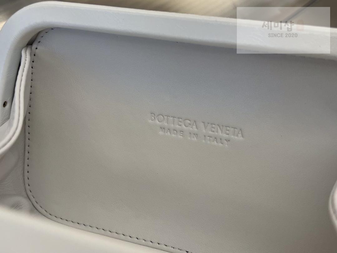 Bottega Veneta Bottega Veneta Knot intrecio Shoulder Bag 23번 이미지