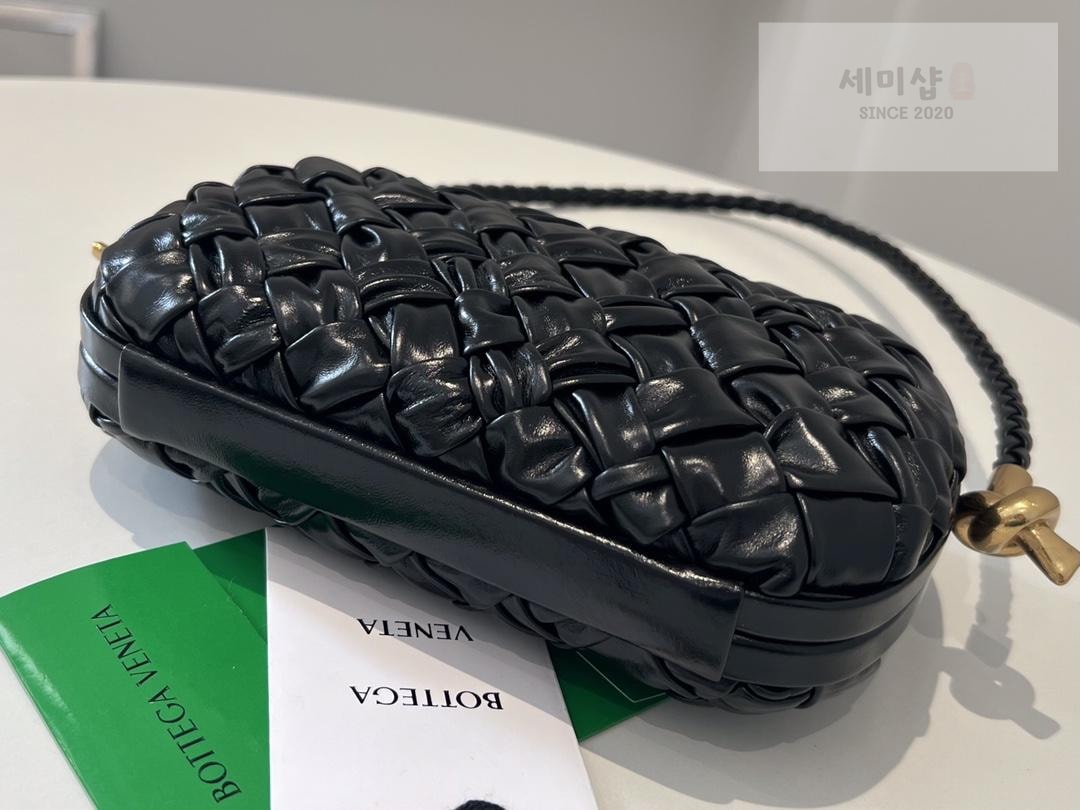 Bottega Veneta Bottega Veneta Knot intrecio Shoulder Bag 16번 이미지