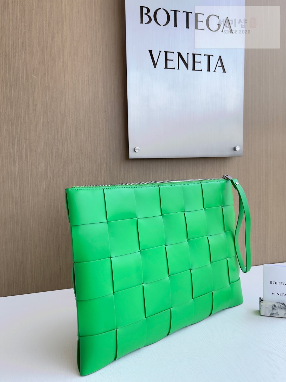 Bottega Veneta Bottega Veneta Large Cassette Pouch Bag 2번 이미지
