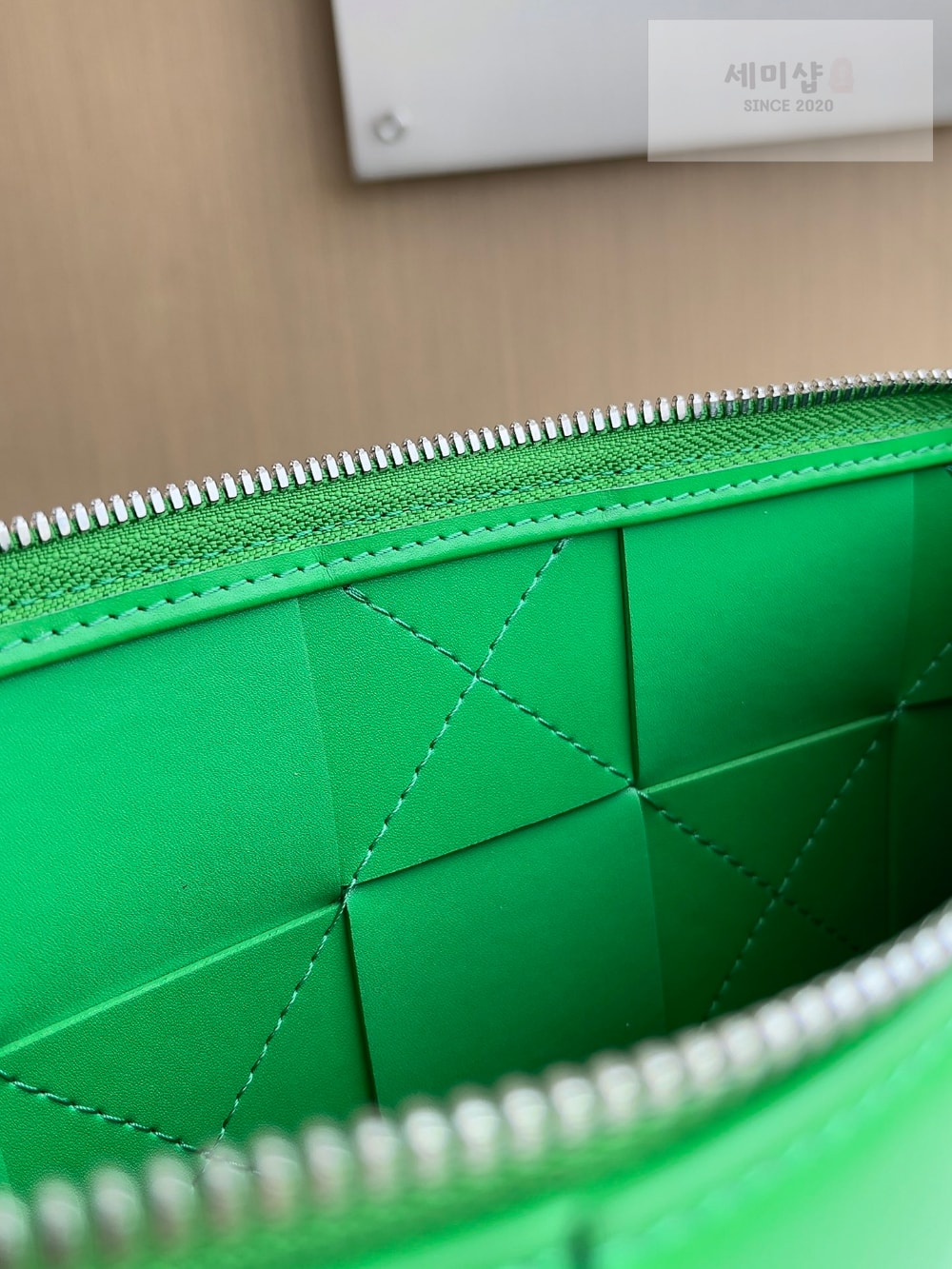 Bottega Veneta Bottega Veneta Large Cassette Pouch Bag 6번 이미지