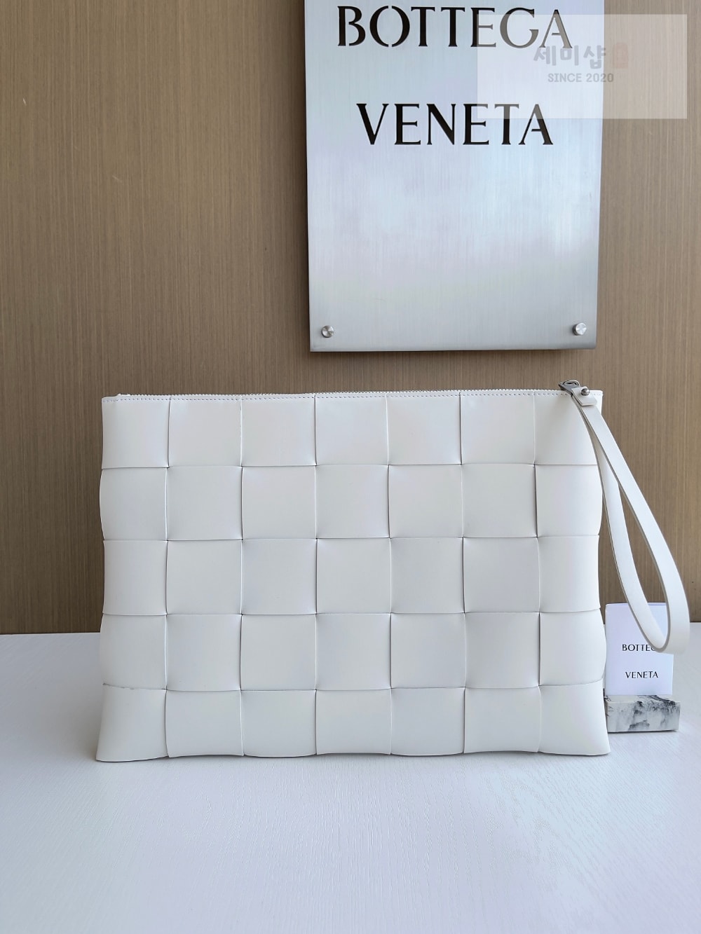 Bottega Veneta Bottega Veneta Large Cassette Pouch Bag 1번 이미지