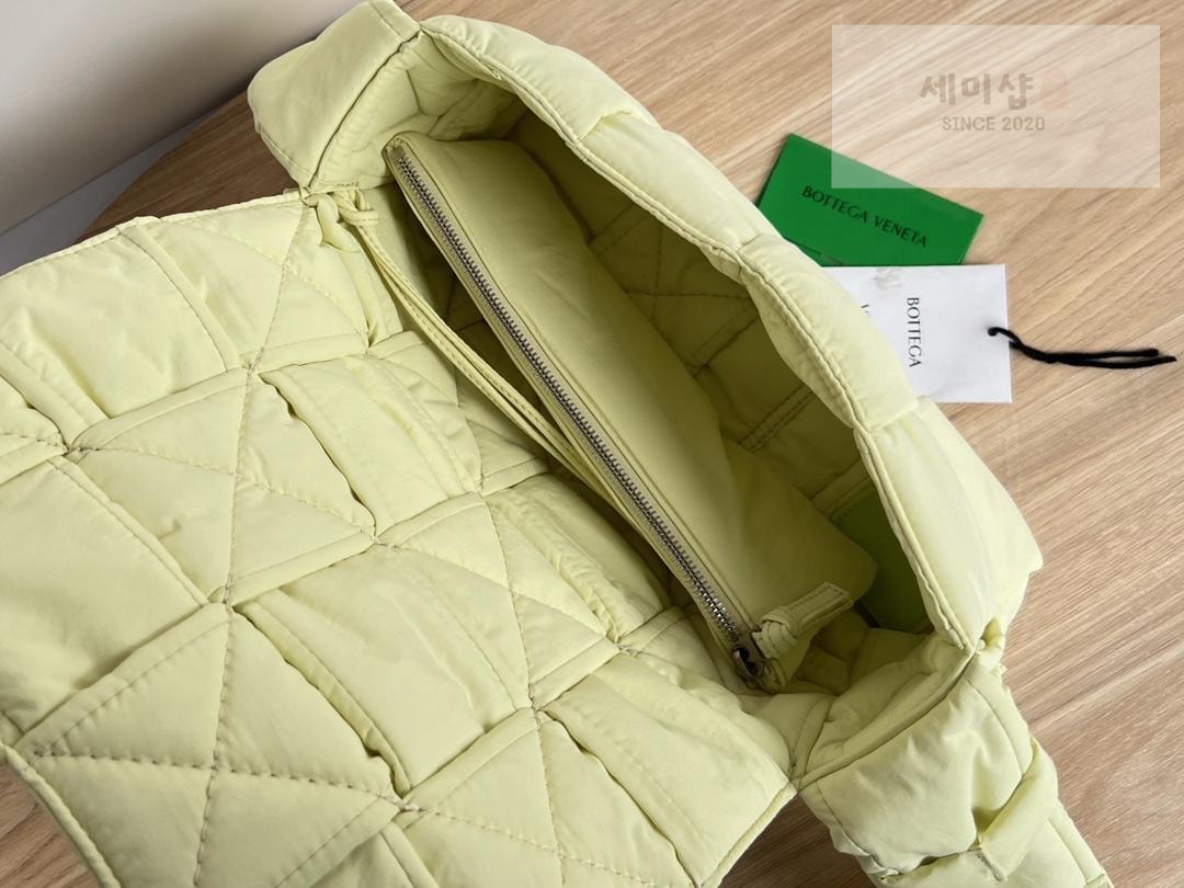 Bottega Veneta 보테가베네타 패딩 카세트백 레플리카 72번 이미지 - Bag | 세미샵 레플리카 사이트