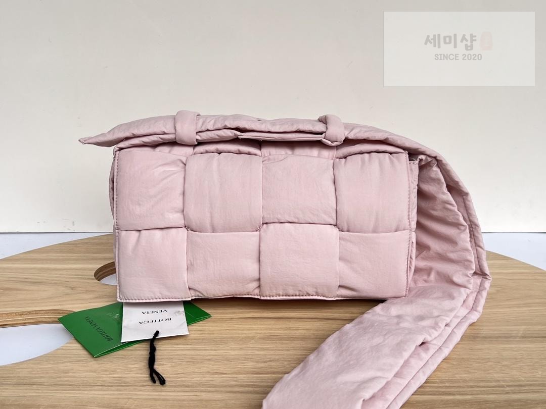 Bottega Veneta 보테가베네타 패딩 카세트백 레플리카 74번 이미지 - Bag | 세미샵 레플리카 사이트