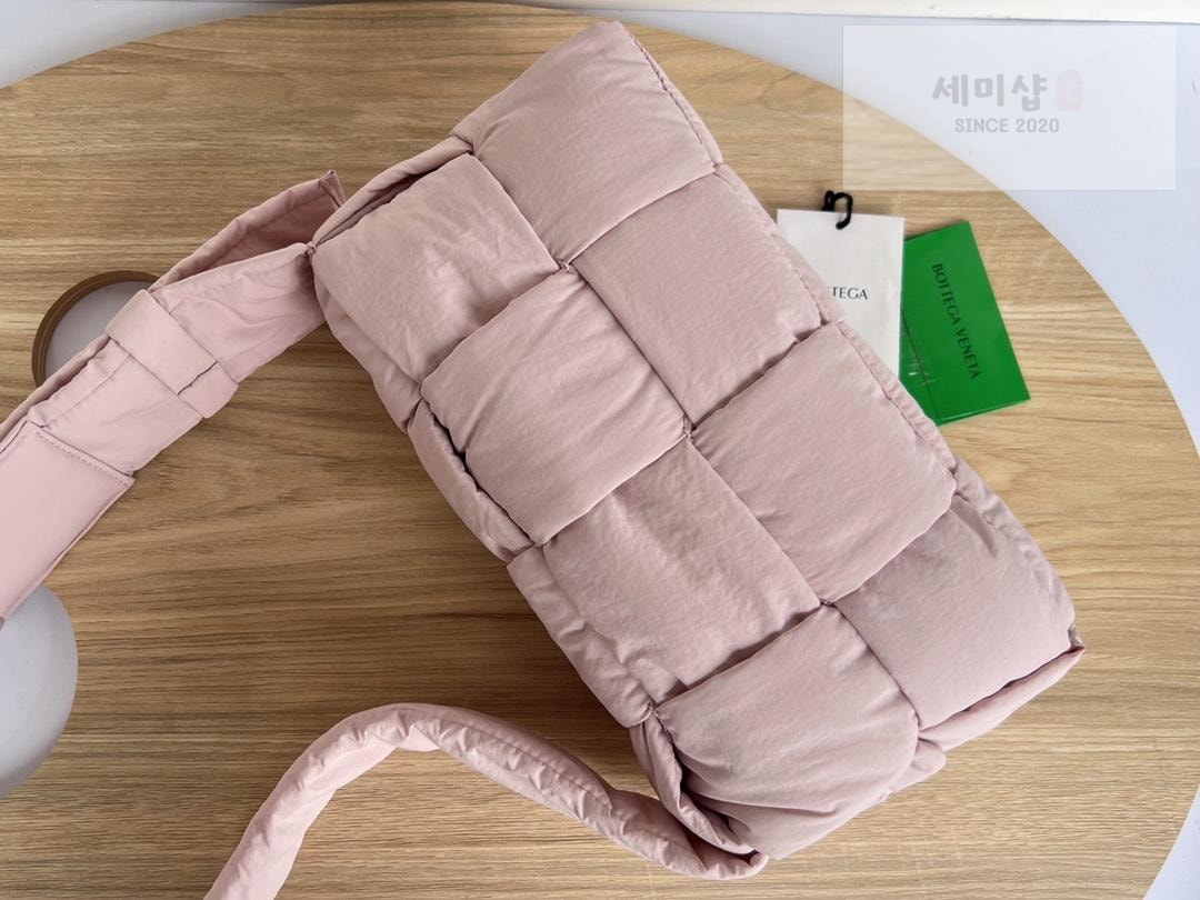 Bottega Veneta 보테가베네타 패딩 카세트백 레플리카 17번 이미지 - Bag | 세미샵 레플리카 사이트