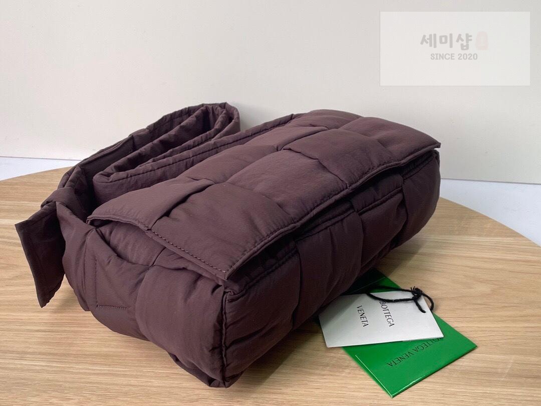 Bottega Veneta 보테가베네타 패딩 카세트백 레플리카 30번 이미지 - Bag | 세미샵 레플리카 사이트