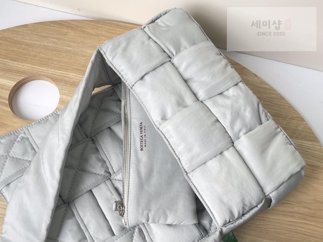Bottega Veneta 보테가베네타 패딩 카세트백 레플리카 37번 이미지 - Bag | 세미샵 레플리카 사이트