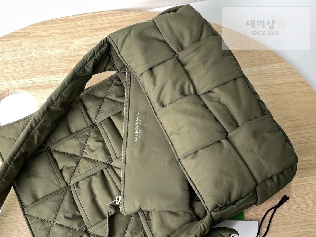 Bottega Veneta 보테가베네타 패딩 카세트백 레플리카 45번 이미지 - Bag | 세미샵 레플리카 사이트