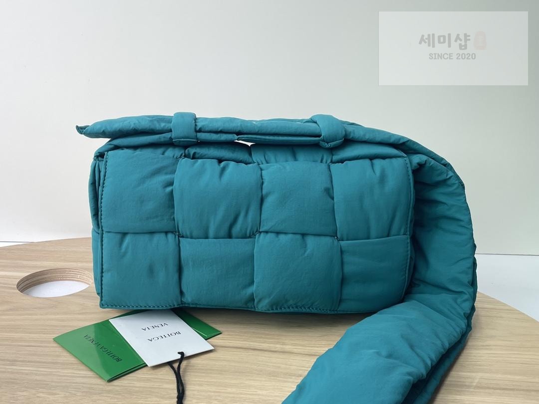 Bottega Veneta 보테가베네타 패딩 카세트백 레플리카 47번 이미지 - Bag | 세미샵 레플리카 사이트