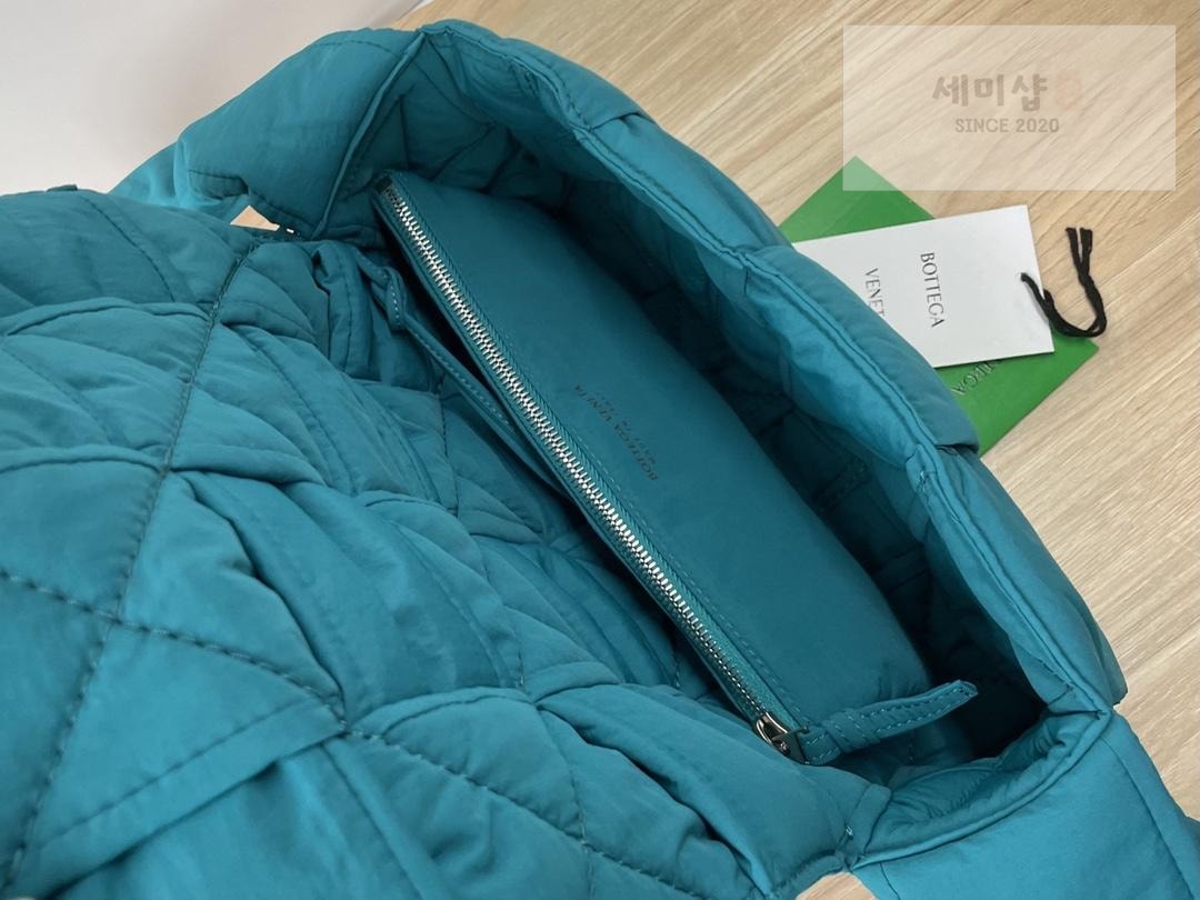 Bottega Veneta 보테가베네타 패딩 카세트백 레플리카 53번 이미지 - Bag | 세미샵 레플리카 사이트
