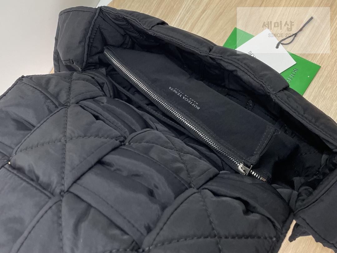 Bottega Veneta 보테가베네타 패딩 카세트백 레플리카 61번 이미지 - Bag | 세미샵 레플리카 사이트