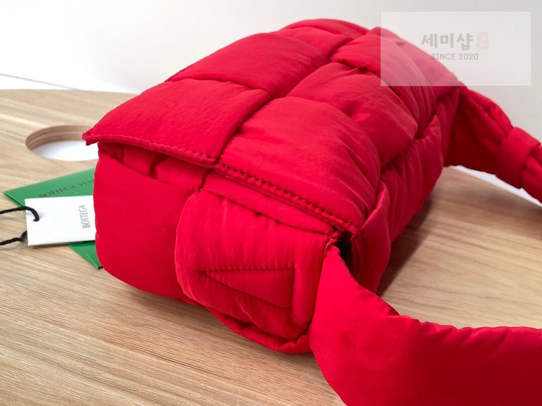 Bottega Veneta 보테가베네타 패딩 카세트백 레플리카 69번 이미지 - Bag | 세미샵 레플리카 사이트