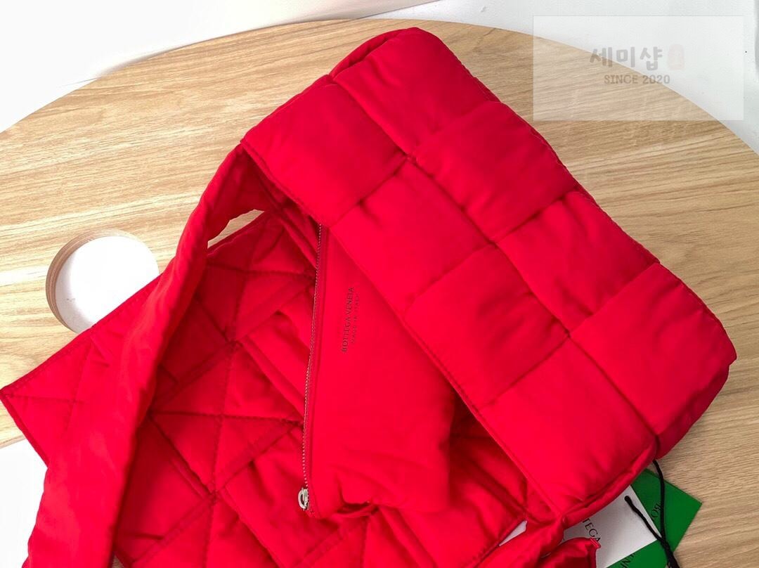 Bottega Veneta 보테가베네타 패딩 카세트백 레플리카 65번 이미지 - Bag | 세미샵 레플리카 사이트