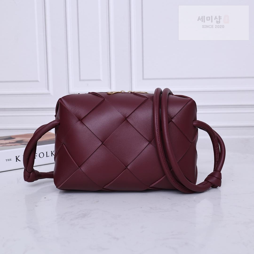 Bottega Veneta Bottega Veneta Small Cassette Camera Bag Bag 8번 이미지