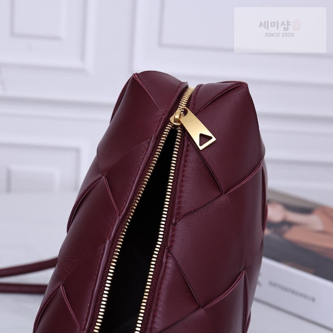 Bottega Veneta Bottega Veneta Small Cassette Camera Bag Bag 15번 이미지