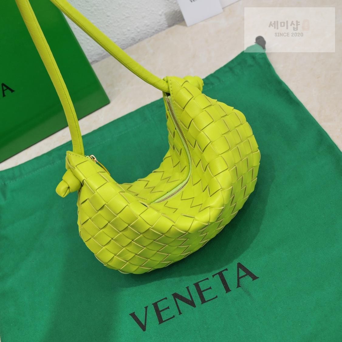 Bottega Veneta Bottega Veneta Turn Pouch Bag 9번 이미지