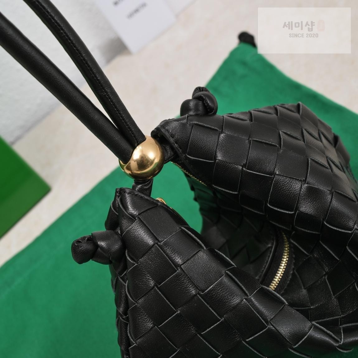 Bottega Veneta Bottega Veneta Turn Pouch Bag 89번 이미지