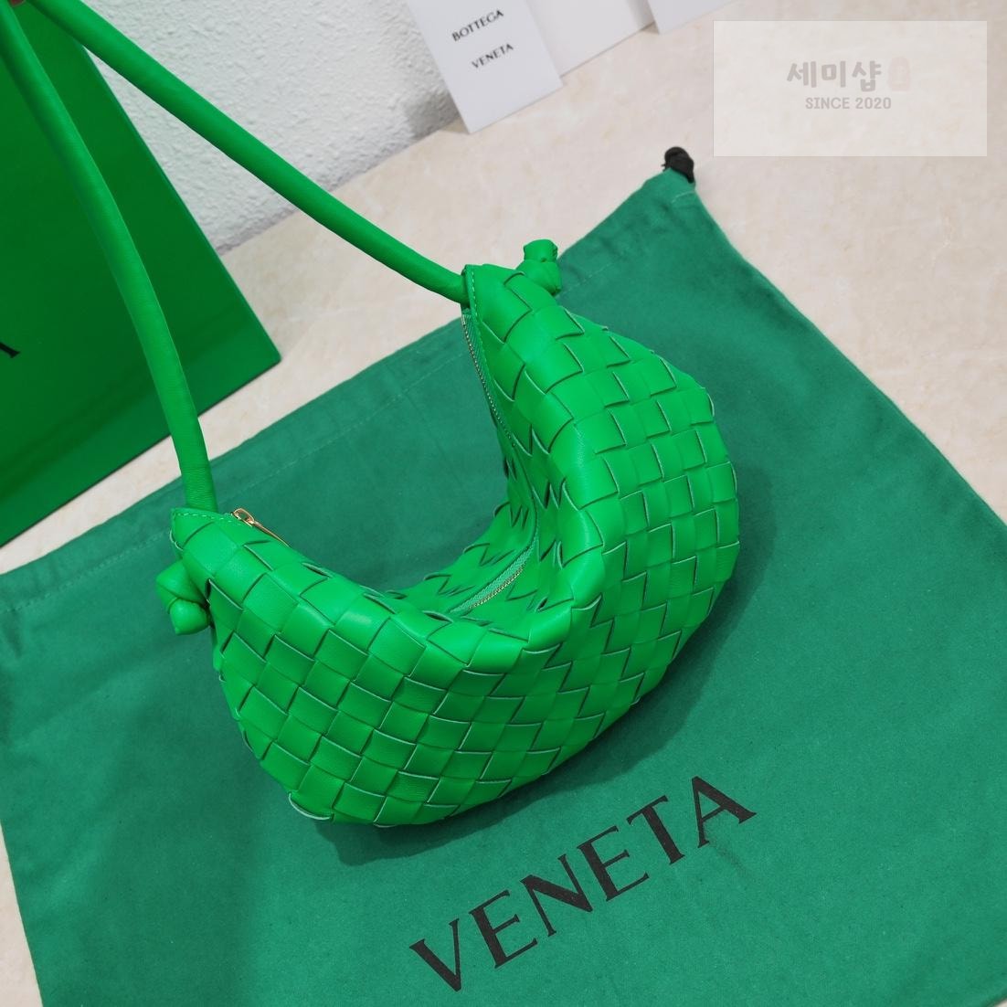Bottega Veneta Bottega Veneta Turn Pouch Bag 86번 이미지