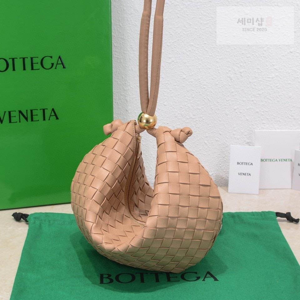 Bottega Veneta Bottega Veneta Turn Pouch Bag 91번 이미지