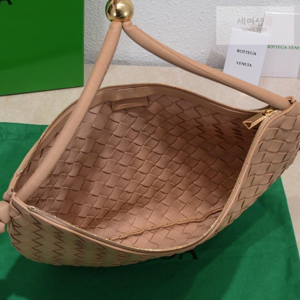 Bottega Veneta Bottega Veneta Turn Pouch Bag 37번 이미지