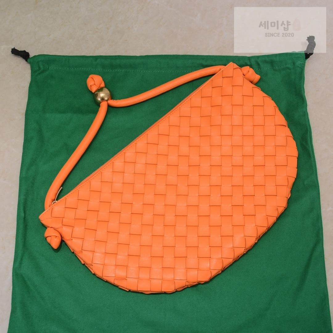 Bottega Veneta Bottega Veneta Turn Pouch Bag 48번 이미지