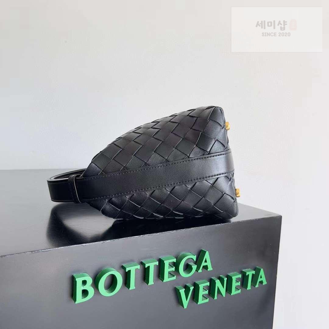 Bottega Veneta Bottega Veneta Wallis Bag 9번 이미지