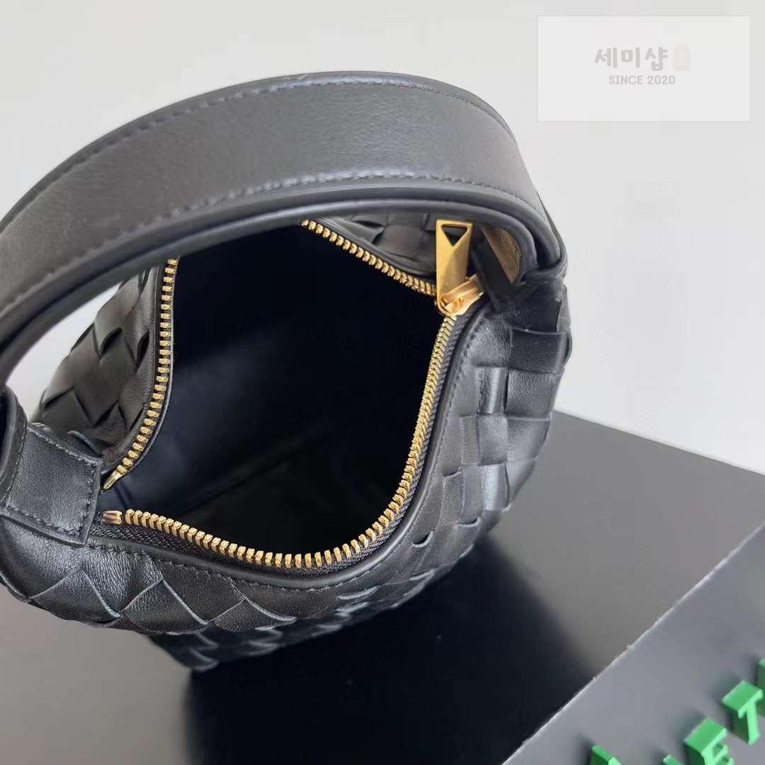 Bottega Veneta Bottega Veneta Wallis Bag 15번 이미지