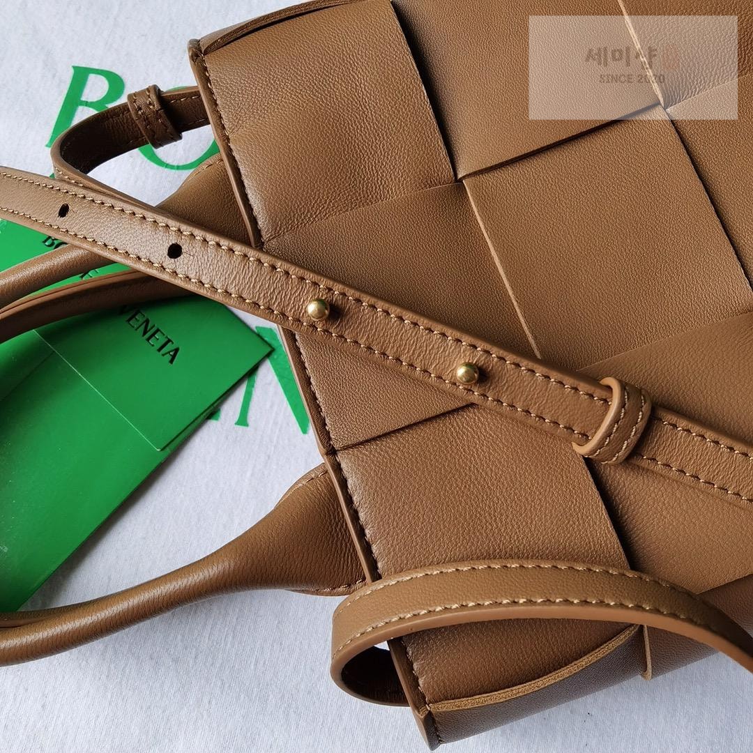 Bottega Veneta Bottega Veneta intrecio Tote Cross Bag 6번 이미지