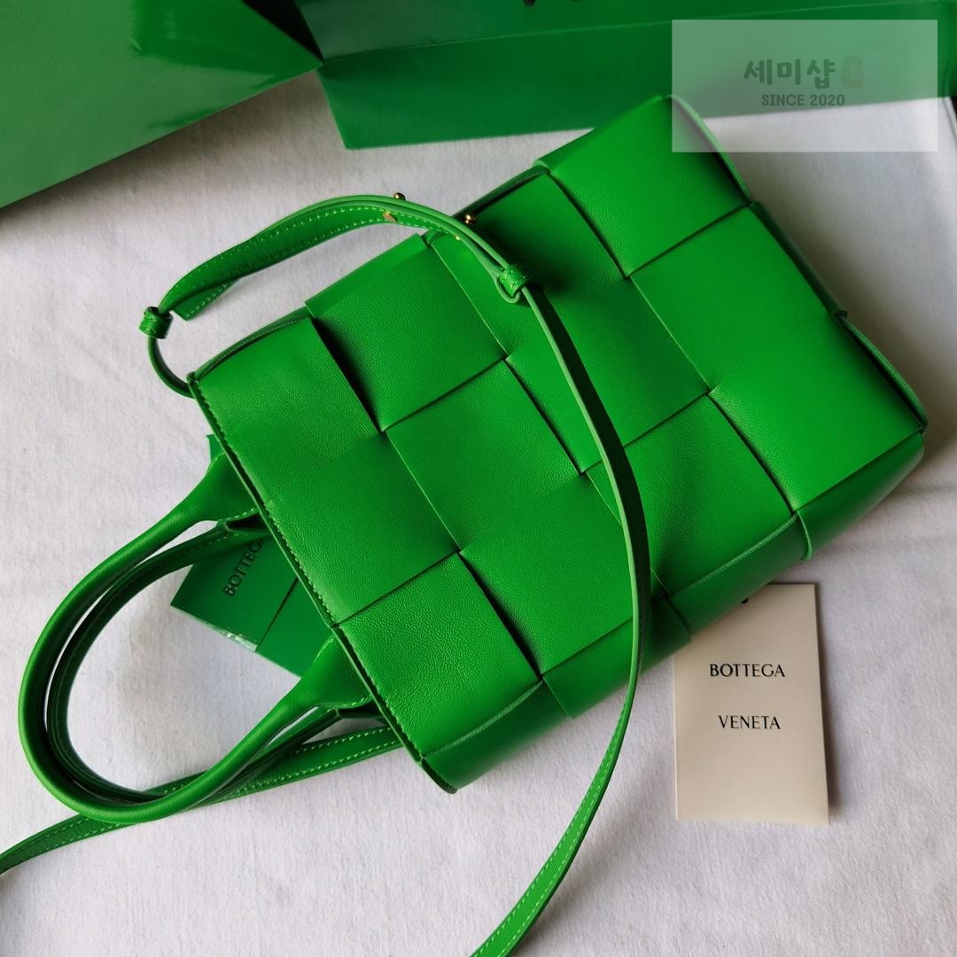 Bottega Veneta Bottega Veneta intrecio Tote Cross Bag 11번 이미지