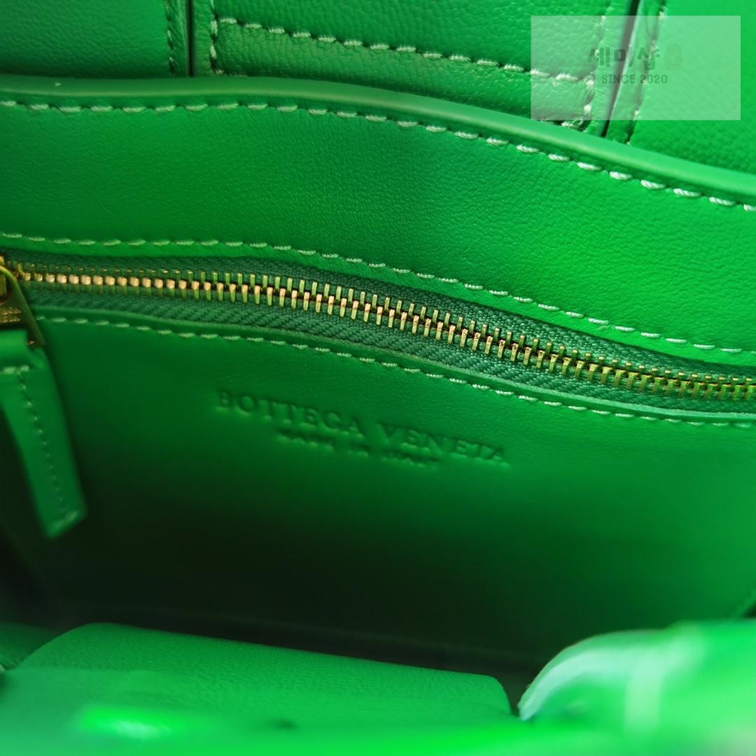 Bottega Veneta Bottega Veneta intrecio Tote Cross Bag 15번 이미지