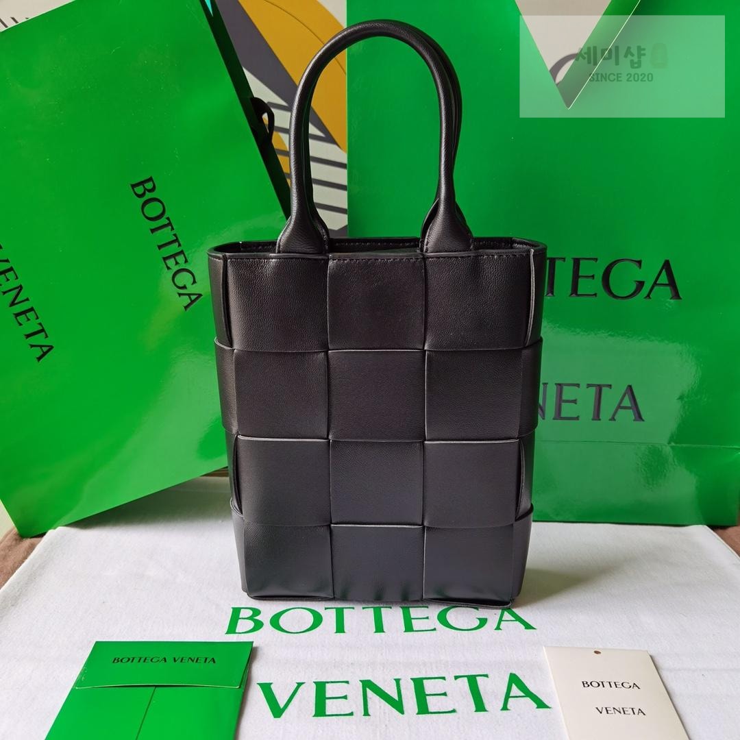 Bottega Veneta Bottega Veneta intrecio Tote Cross Bag 24번 이미지