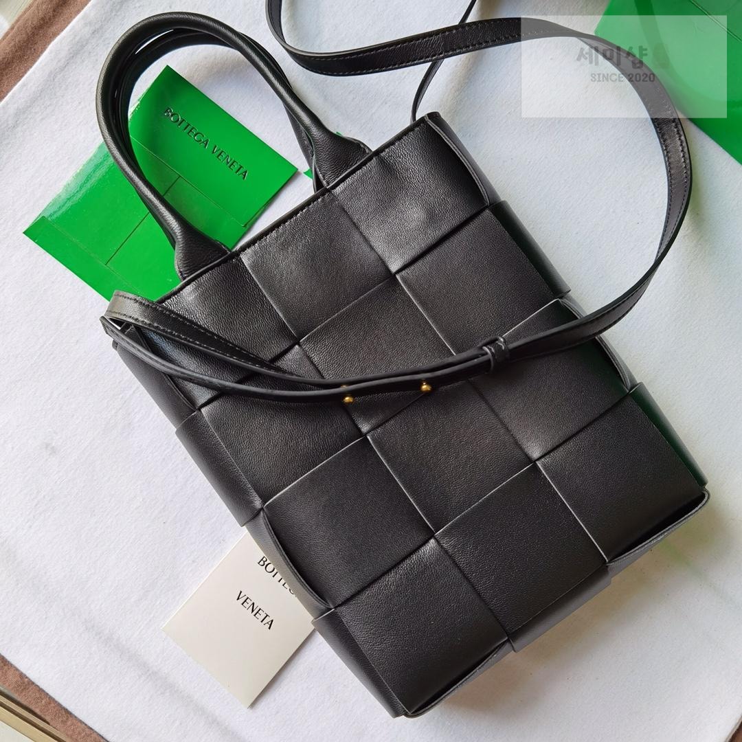 Bottega Veneta Bottega Veneta intrecio Tote Cross Bag 48번 이미지