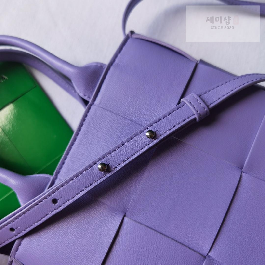 Bottega Veneta Bottega Veneta intrecio Tote Cross Bag 44번 이미지