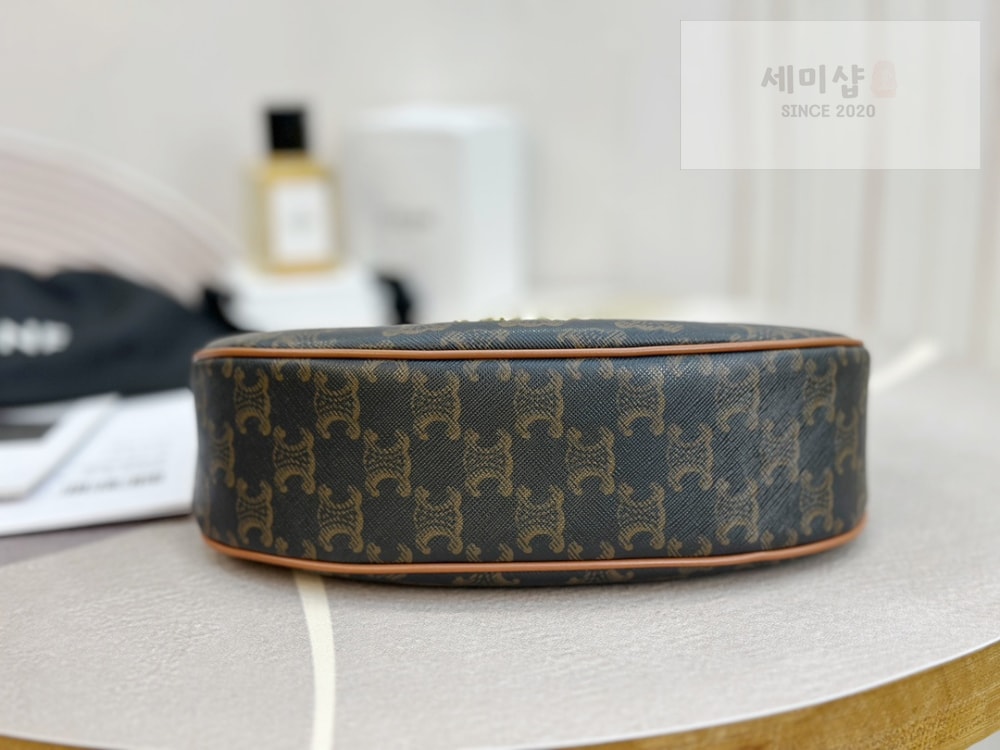 C E L I N E Celine Ava Triomphe Bag Soft Calfskin Bag 4번 이미지