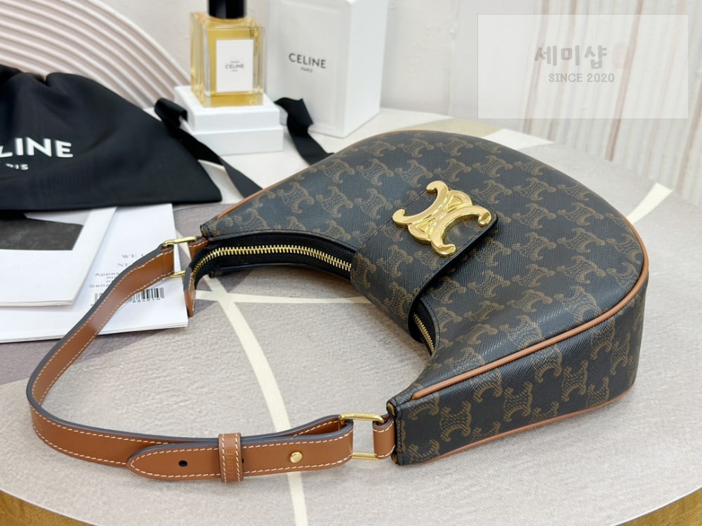 C E L I N E Celine Ava Triomphe Bag Soft Calfskin Bag 6번 이미지