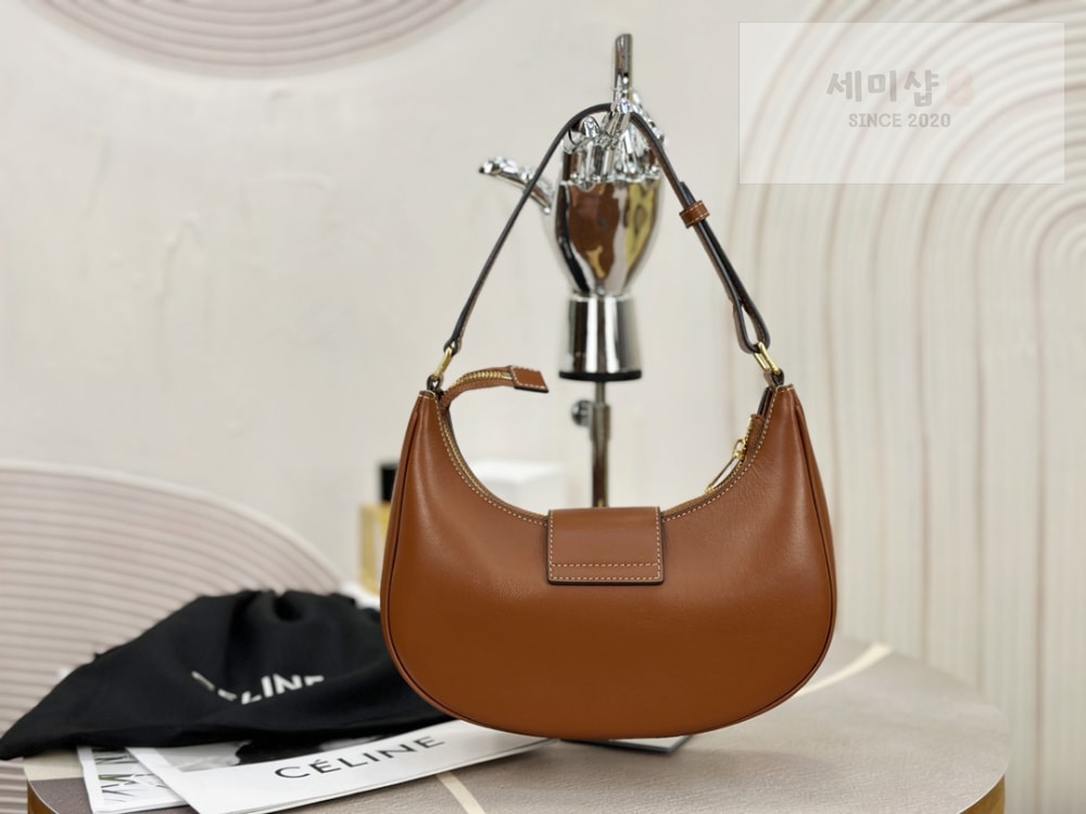 C E L I N E Celine Ava Triomphe Bag Soft Calfskin Bag 2번 이미지