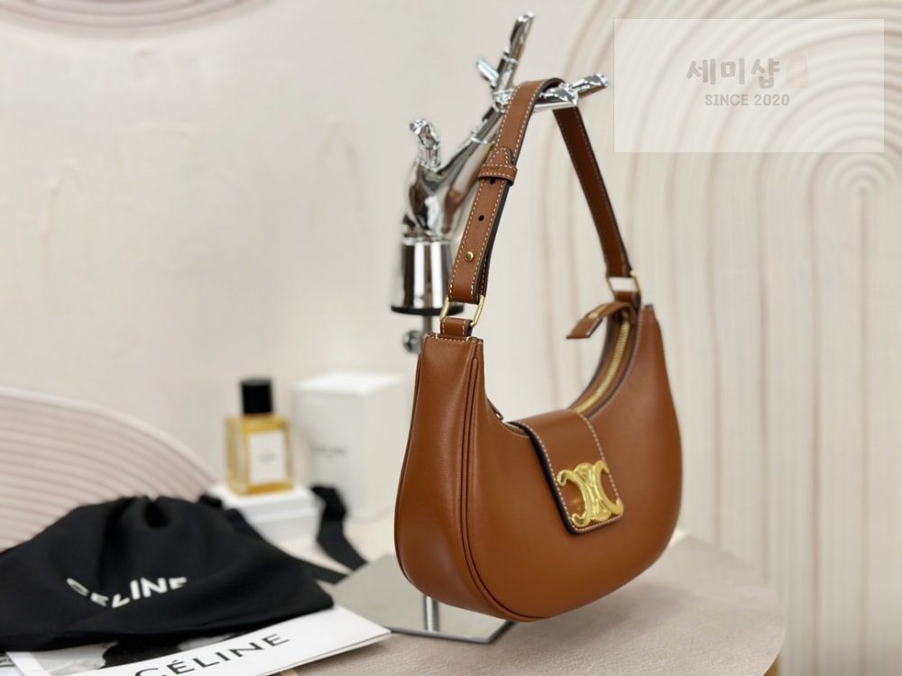 C E L I N E Celine Ava Triomphe Bag Soft Calfskin Bag 3번 이미지