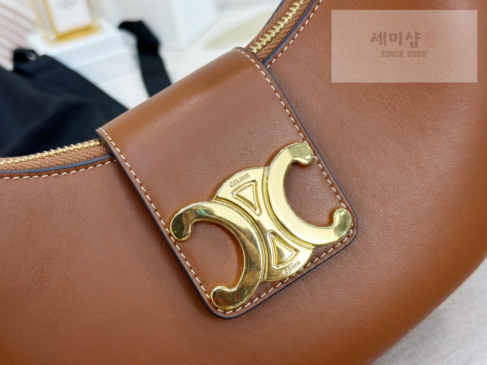 C E L I N E Celine Ava Triomphe Bag Soft Calfskin Bag 5번 이미지