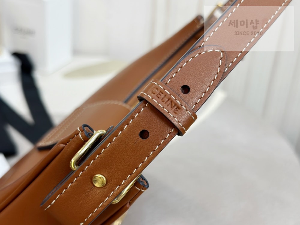 C E L I N E Celine Ava Triomphe Bag Soft Calfskin Bag 7번 이미지