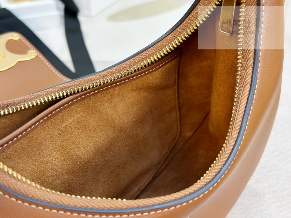 C E L I N E Celine Ava Triomphe Bag Soft Calfskin Bag 8번 이미지