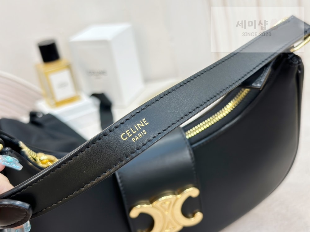 C E L I N E Celine Ava Triomphe Bag Soft Calfskin Bag 8번 이미지
