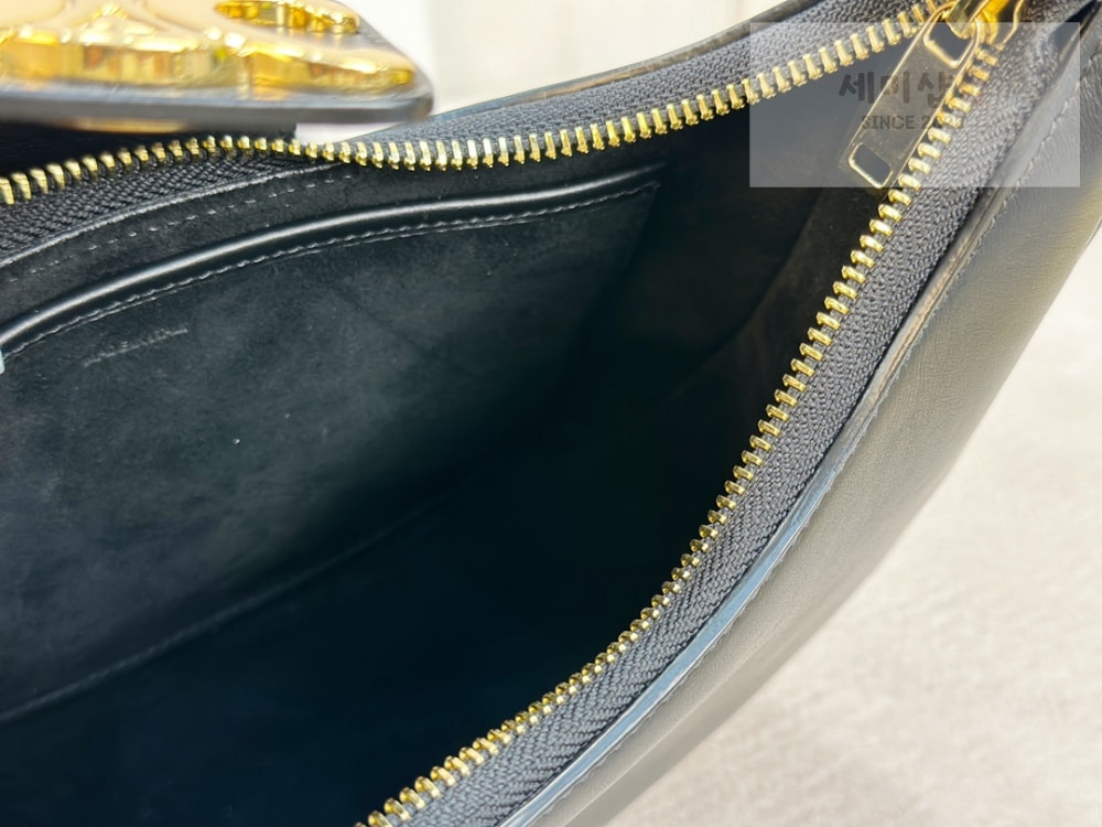C E L I N E Celine Ava Triomphe Bag Soft Calfskin Bag 7번 이미지