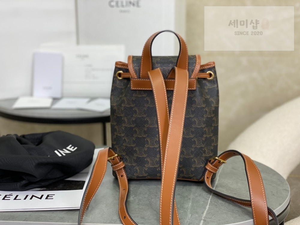 C E L I N E Celine Backpack Folco in Triomphe Canvas and Calfskin Bag 2번 이미지
